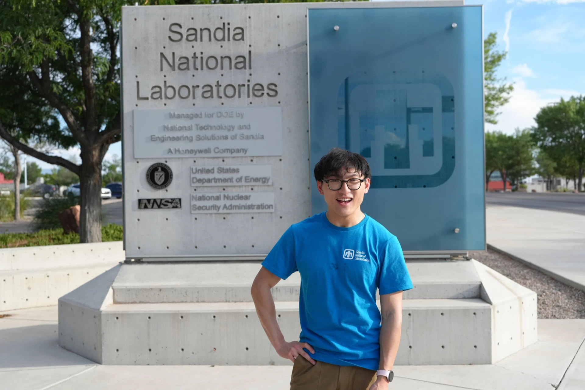 Alan Pham at Sandia National Laboratories during his internship
